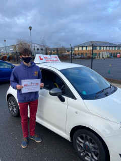 Fantastic #firsttimepass for Adrienne's pupil Harry with only #1minor fault at #Farnborough!!