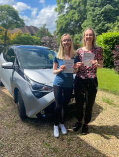 Supertwins Hannah and Flora both passed their test in West Wickham with ELITE instructor Garry. They each gave a superb drive, one going immediately after the other! #drivingtest #ELITElessons #Croydondriving #learner #ELITEinstructors #WestWickham #twinsrock