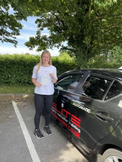 Huge congratulations to Garry's pupil Georgie who passed her test at Redhill this afternoon with only two minor faults! #Redhill #driving #ELITEinstructors #Redhilldrivingtest #drivingtest #drivinginstructor #learntodrive