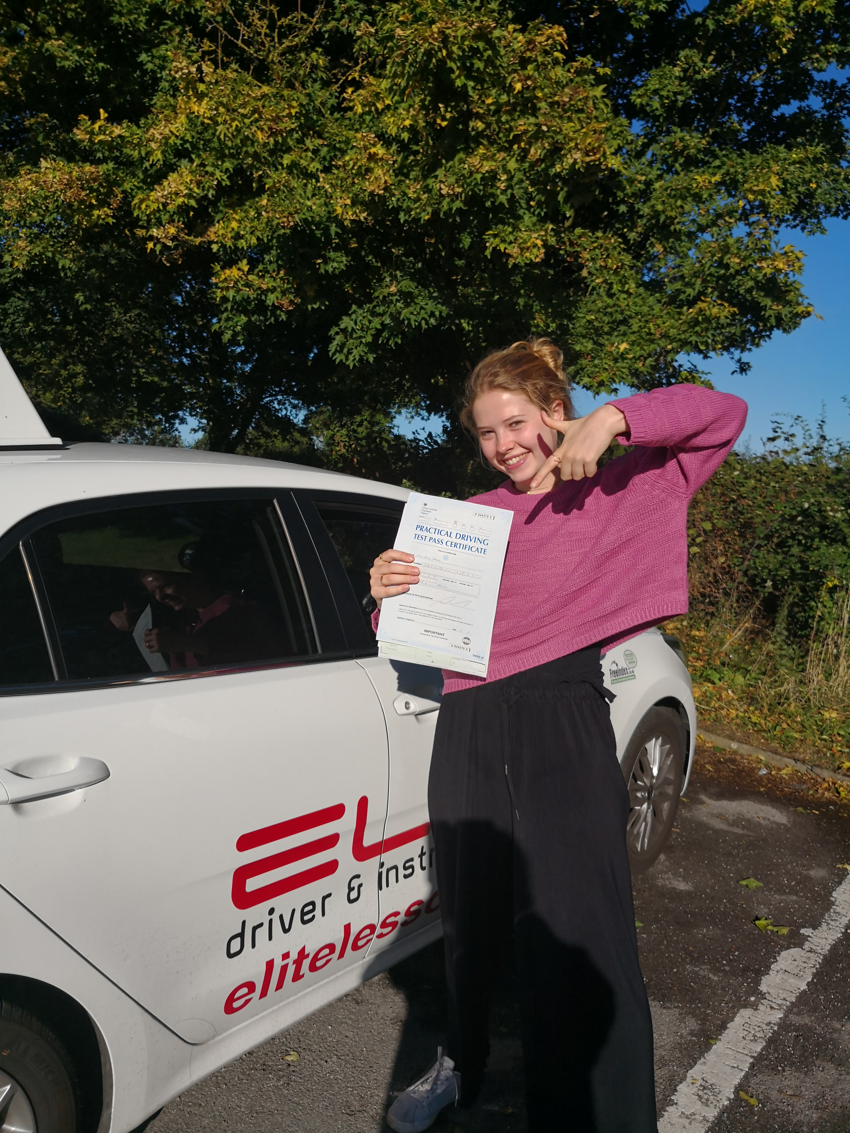 Well done to Jenny's pupil Lucy for her #firsttimepass at #Redhill yesterday! #newdriver #independence #drivinglessons