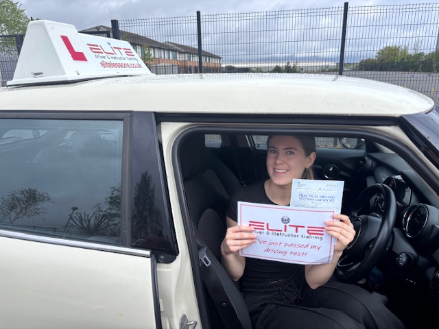 Izzy passed her test in Farnborough with manual driving instructor Adrienne