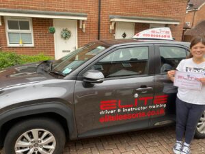 Cheng Wai Shan passed with Automatic instructor Tony