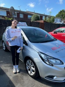 Rachele passed after taking manual driving lessons in Crawley with Lee Rachele passed after taking manual driving lessons in Crawley with Lee