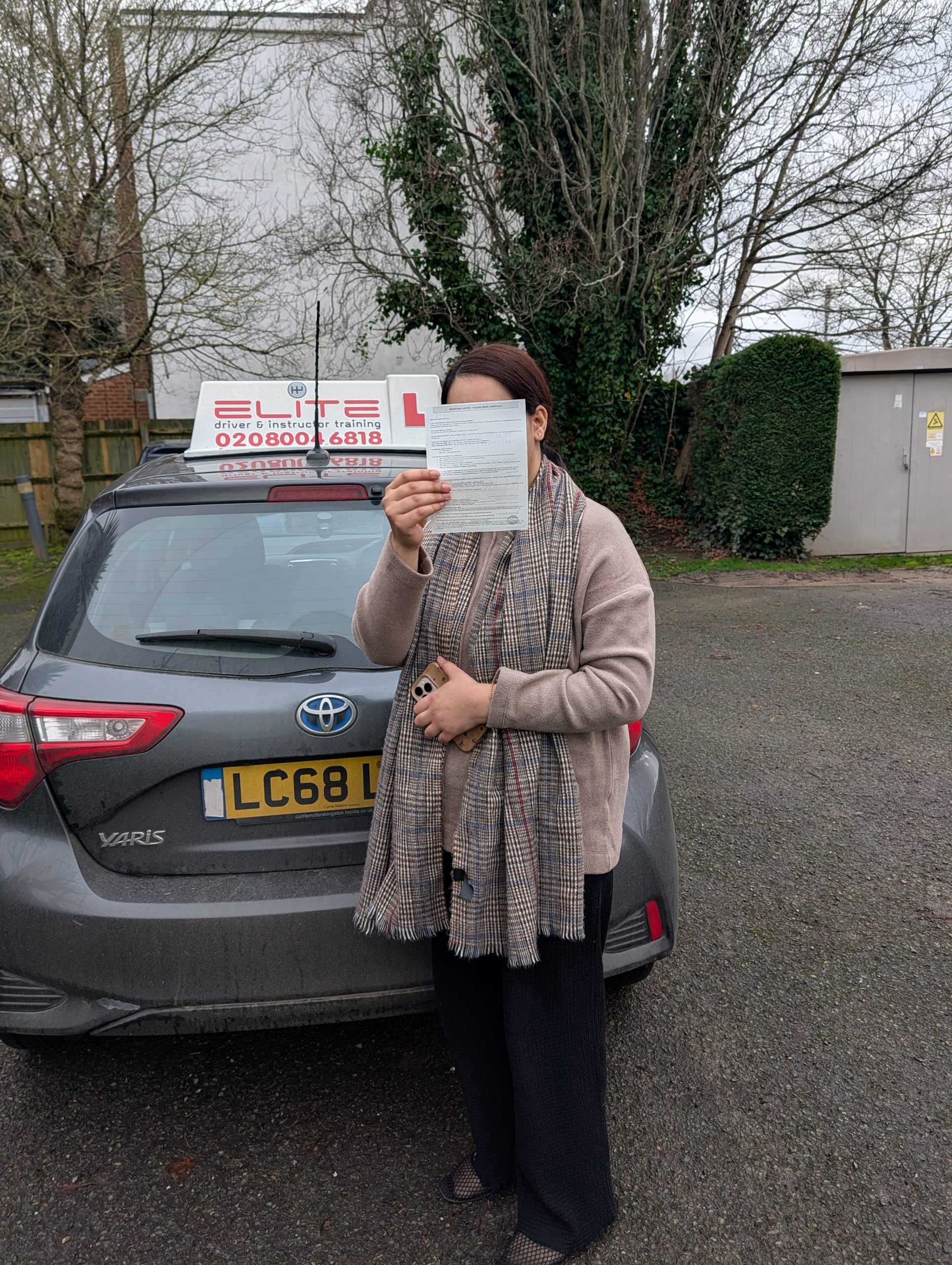 Qamar took automatic driving lessons in Redhill with Musawar