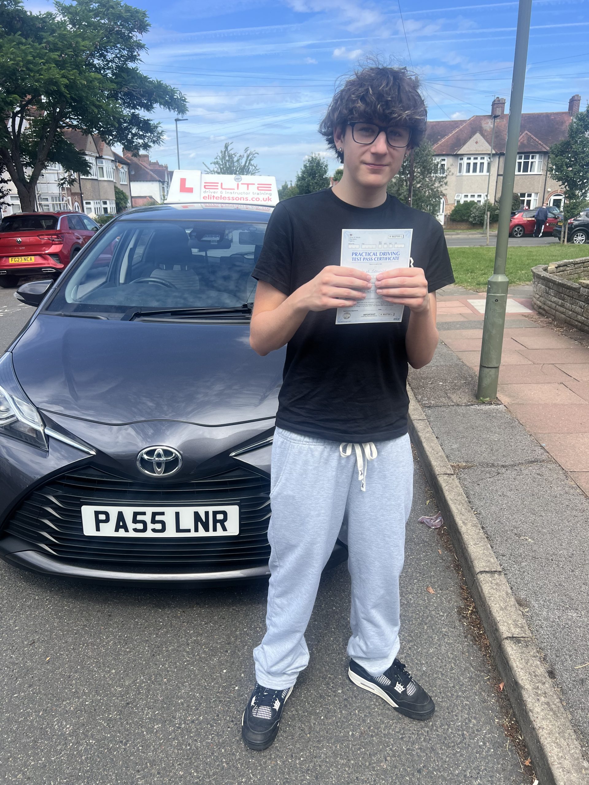 Jacob passed after taking manual driving lessons with Sue in Croydon