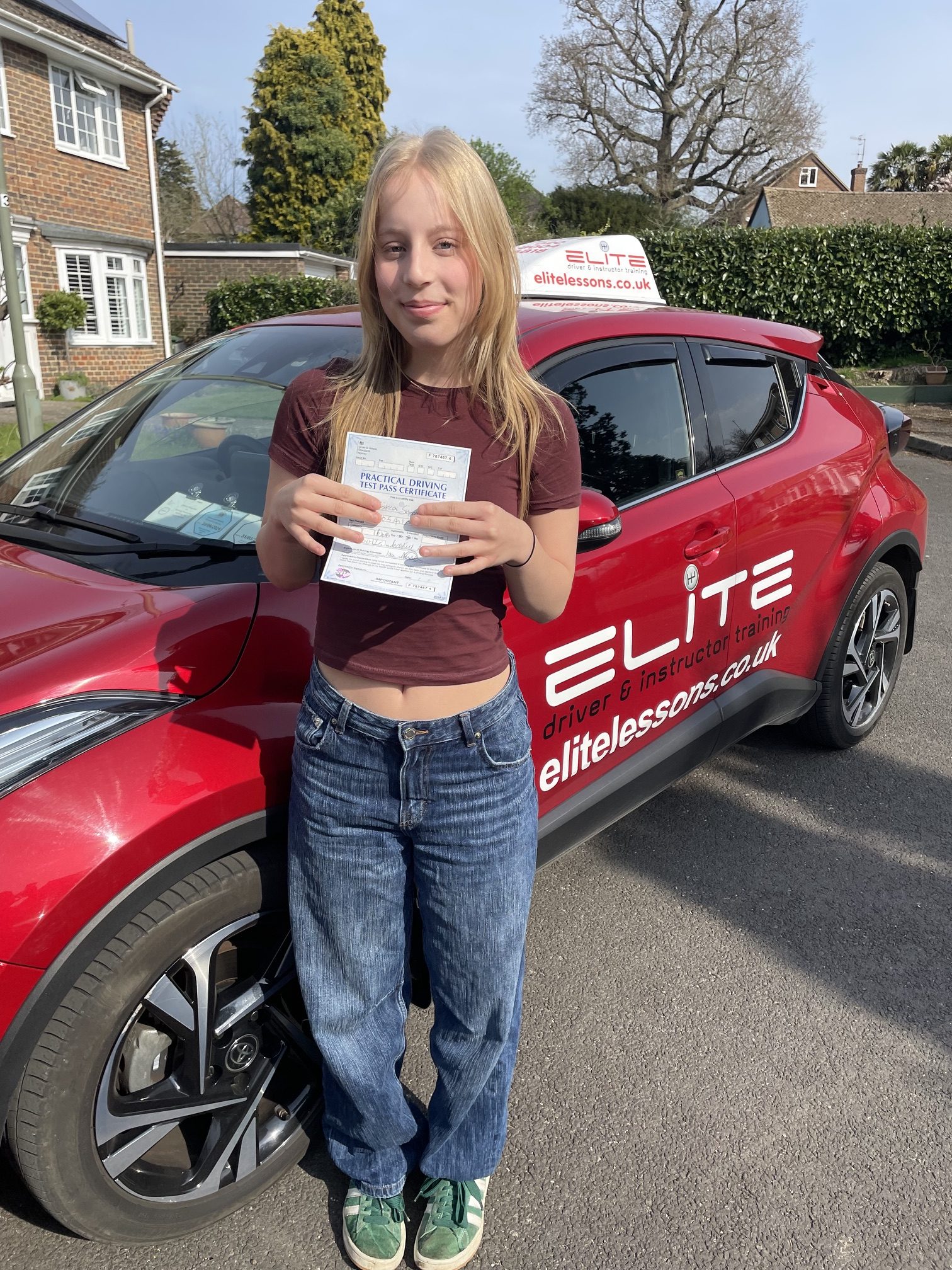Jess passed after taking automatic driving lessons with Ian in Redhill Jess passed after taking automatic driving lessons with Ian in Redhill