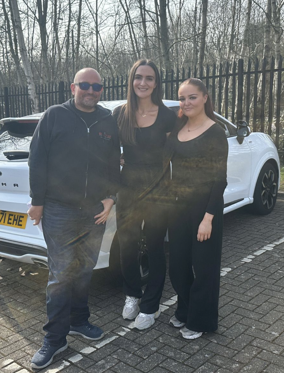 Lydia paseed her ADI Part 2 first time at Redhill, and ADI Part 3 first time at Crawley