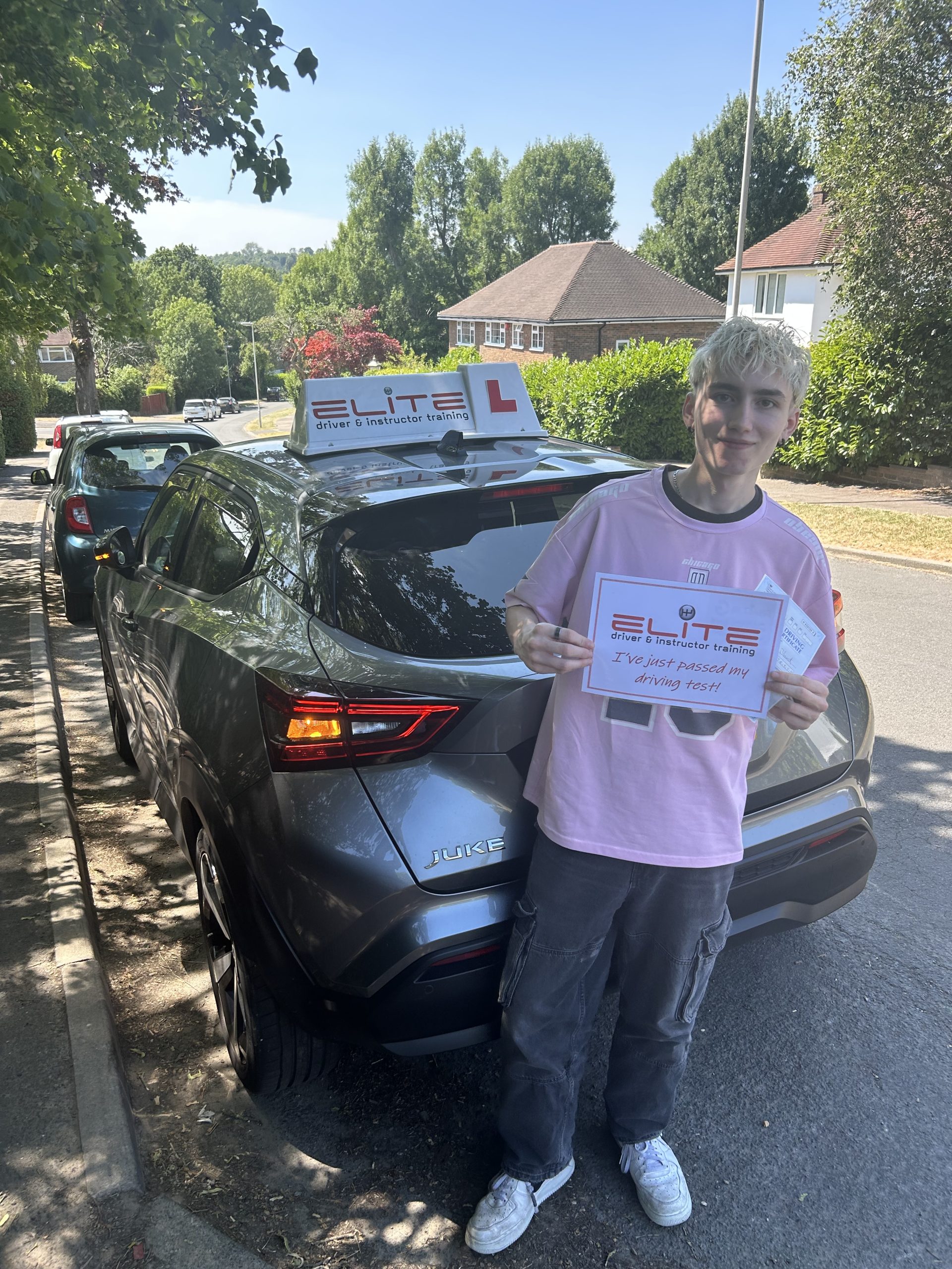 Jamie passed his test after taking manual driving lessons in Crawley with instructor John Jamie passed his test after taking manual driving lessons in Crawley with instructor John